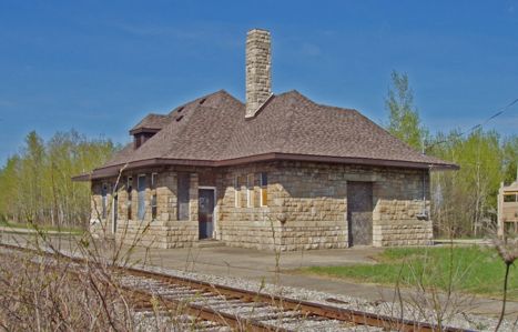 DM Harrisville Depot 2005